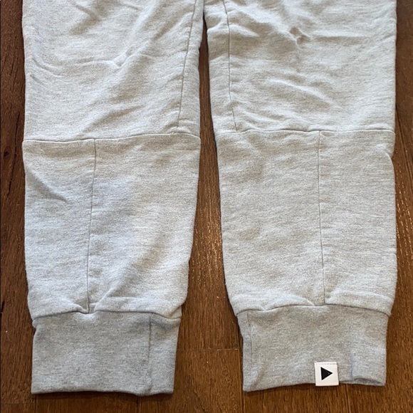 Feature Drawstring Sweatpants- M - Picture 3 of 6